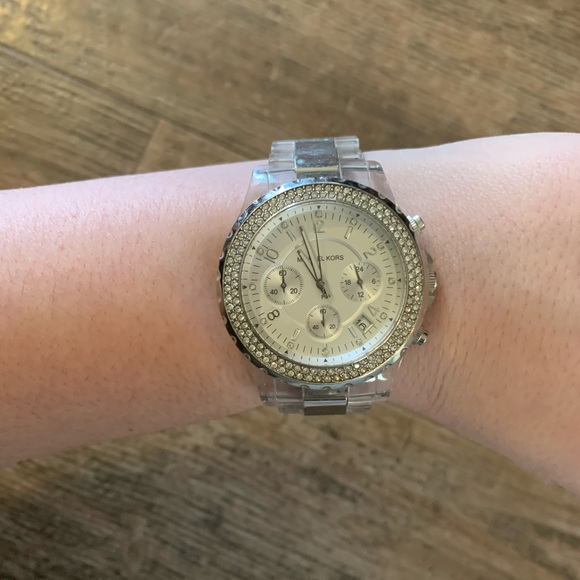 Michael Kors’ Diamond Watch - Picture 3 of 3